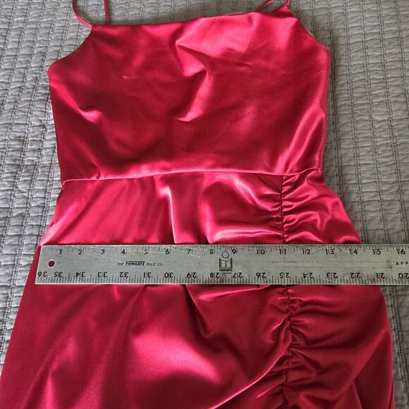 Aqua Women'S Red Draped Neck Ruched Side Slit Formal Dress Gown Size 2 - Picture 6 of 10